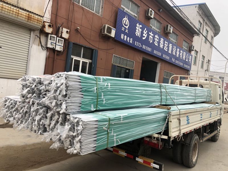 	整車貨整裝待發